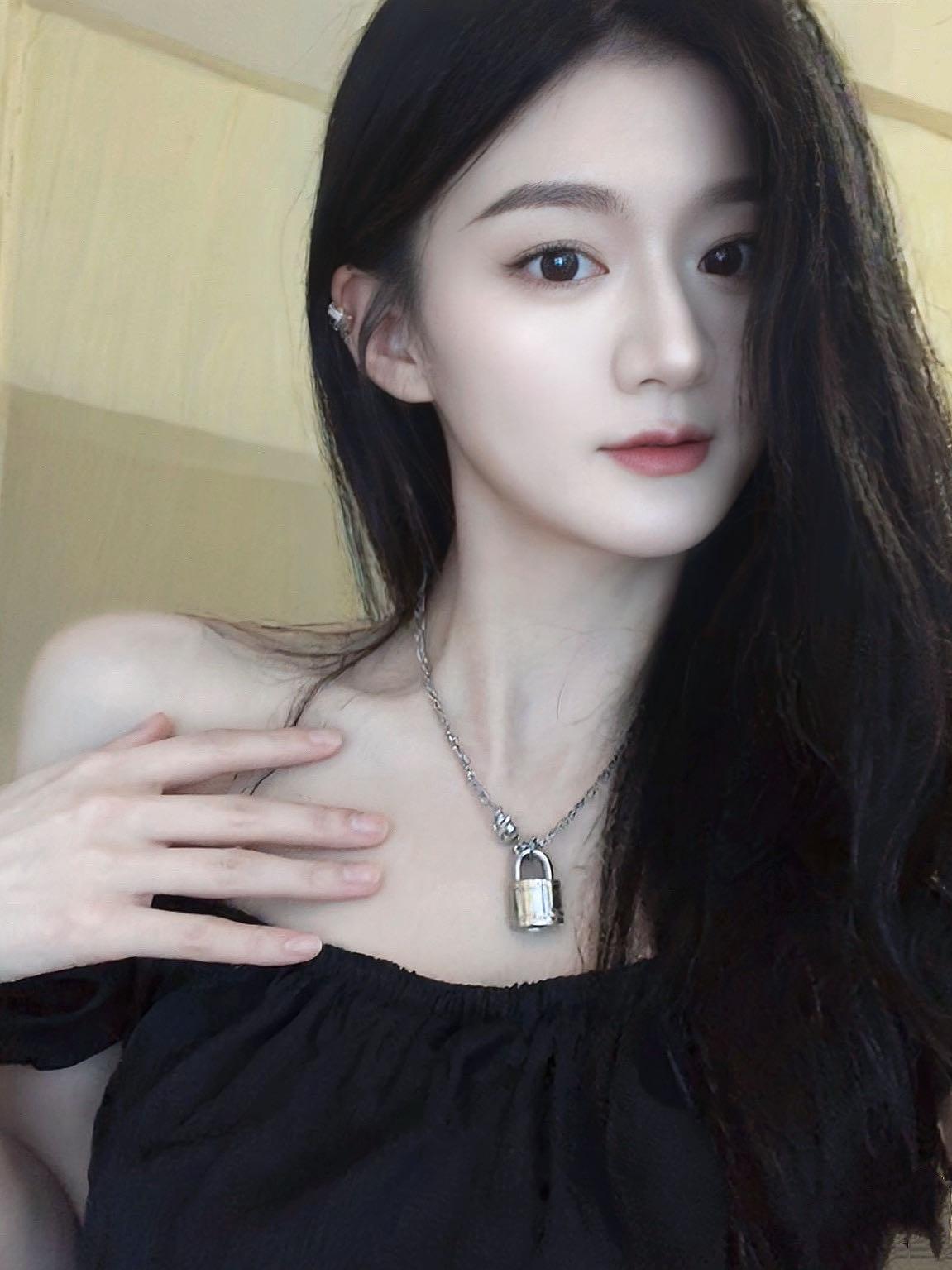 002江江 168 100 能玩能喝 性格外向 爱玩骰子